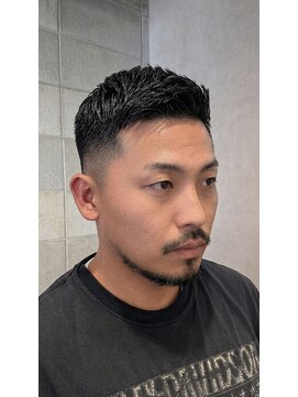 ワンワンオー バーバーショップ コンチネンタル(@110 BARBER SHOP continental) スリックバックフリンジカットミドルフェード