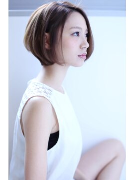 ソワ(soie) 柔らかな大人綺麗な前下がりボブ【soie】by川地