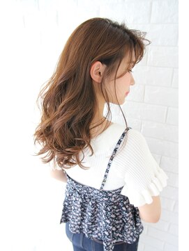 ビームズ ヘアー ブラン(Bee ms HAIR Blanc+) ビームズヘアー　ゆるふわ　ロング　アッシュベージュ