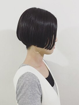 アンドイヴォルヴ(&Evolve) ハンサムな切りっぱなしボブ ウェット仕上げ［&Evolve 荻窪］