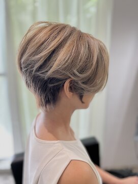 ツムグ 代官山店(TUMUGU) 脱白髪染めハイライト白髪ぼかしペールベージュ透明感ショート