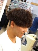 メンズベージュマッシュツイストスパイラルパーマ