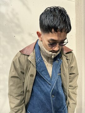 メリケンバーバーショップ フクオカ(MERICAN BARBERSHOP FUK) 波巻き束感ショートツーブロックマッシュアップバングコンマヘア