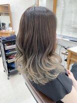 ジュノ(Jeuno)&nbsp;ベージュグラデ