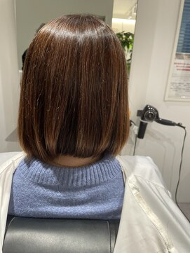 フク(FUKU) 透明感とツヤで魅せる*白髪染めを使わない白髪染め