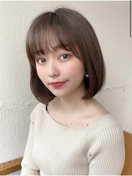 ラルユー 金山(LallYou) 韓国風レイヤー/外ハネくびれ/ミディアムレイヤー/ぱっつん前髪