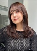 顔周りレイヤーカットくびれヘアミルクティーベージュカラー