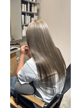 ロカリタ キョウト 河原町三条店(ROCAReTA kyoto) ヘーゼルベージュ