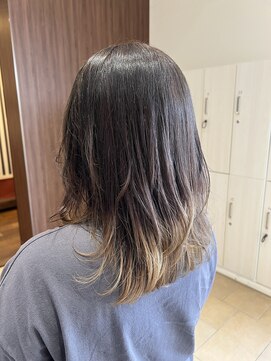 レイフィールド 岡崎六名店 大人かわいい　グラデーション