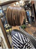 パラッとボブ×ベージュカラー