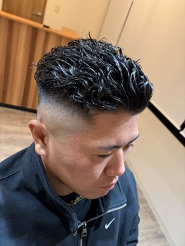 【立花駅/メンズサロン/理容室】SNSでバズるホワイトメッシュができるメンズサロン＆流行りのパーマ◎