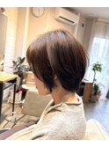 頭が綺麗に見えるショートボブ×アッシュベージュ