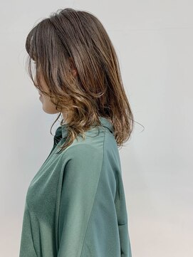 テトヘアー(teto hair) medium[外国人風、ウルフ、大人可愛い、グラデーションカラー]