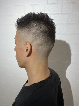 ワイズヘアー ナガサキ(Y's hair nagasaki) ビジネスマンにもオススメな！王道フェードスタイル