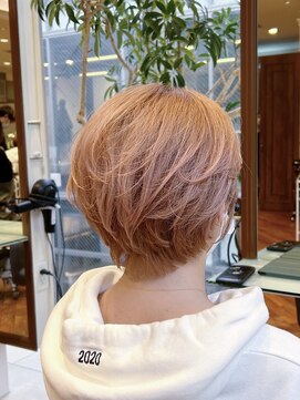 ビュートリアム 梅田(BEAUTRIUM) 耳かけショート/丸み/骨格補正/波瑠/長澤まさみ/梅田/茶屋町