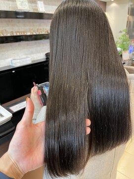 カミエ(kamie) ◎アッシュグレージュ　透明感カラー　大阪　天王寺