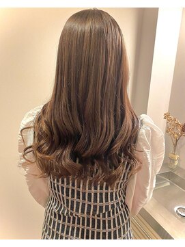 チャプター 問屋町(chapter) ケアブリーチミルクティーベージュカラー顔まわりレイヤーカット