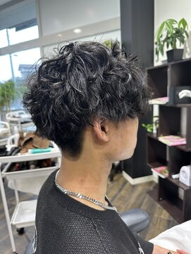 グラーヴ(GRAVE) 波巻きパーマ