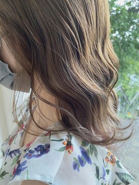 パディントン(Paddington) イヤリングカラーがチラリ☆【クリアベージュ＆ミルキーピンク】