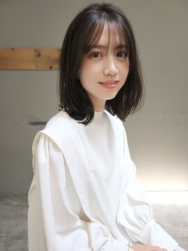 ガーランド (Garland) 透明感溢れる地毛風シースルーグレージュカラー