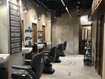 ドルクス 上野店(Dorcus)の写真/【初めてでも安心】 個室もあるプライベート空間のため相談しやすい環境です◎《上野駅4分》カット¥5500