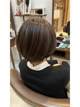 ヴィアンカ(Vianca) 白髪ぼかしハイライト×ナチュラルベージュ