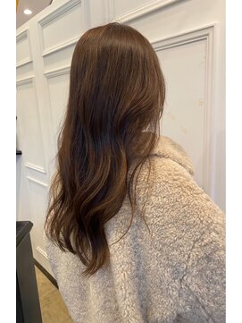 クロエ バイ ラヴィズム(CLOE by LUVISM) かっと、イルミナカラー