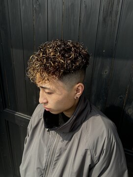 バーバーショップ フォーシーズン(BAR BER SHOP FOURSEASON) バロックパーマ/スペインカール/スキンフェード