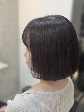 キャパ 秦野(CAPA) 隠せるインナーカラー ボブスタイル