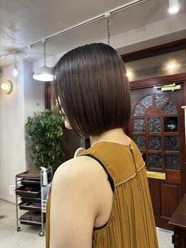 エイム(Aem.) *bob プツッとした質感でまとまる