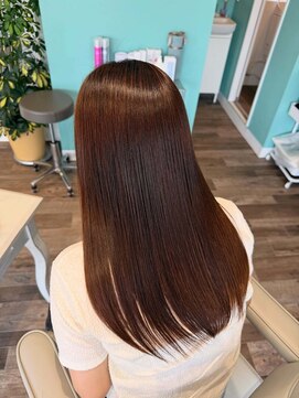 フローリア(flowria) 艶髪ロング