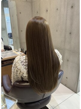 レイヤーカット+艶カラー+髪質改善トリートメント
