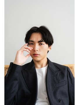 ロウ 銀座(RAW) フェザーパーマ　ナチュラルセンターパート　ニュアンスパーマ