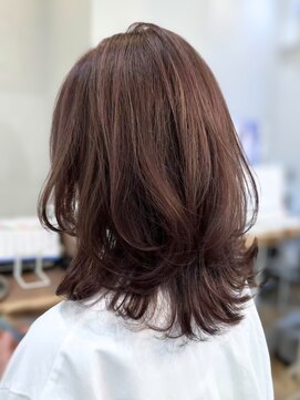 コンティロミー(CONTI ROMMY.) 20代30代40代50代◎ミディアムレイヤーくびれミディアム