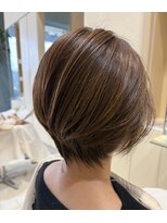 ボブインターナショナル(bob international)&nbsp;白髪ぼかしハイライト×ショート
