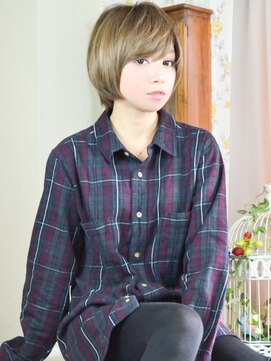 パティオン(PATIONN) グレージュマロンアッシュカジュアルストレートショートボブ