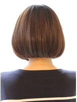 レウナ 外苑前(Reuna)&nbsp;艶感あるシンプルボブ【外苑前・青山・表参道】