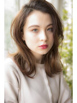 ミエルヘアーエスト 新宿店(mielhair est) 外ハネがかわいい☆レイヤーミディ【新宿】