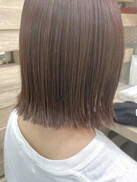 テテ(TETE) ボブ/切りっぱなしボブ/外ハネ