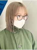ミルクティーベージュカラーフォギーベージュボブダブルカラー