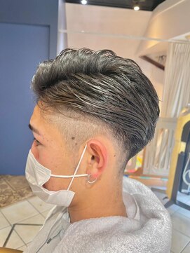 ブロッサム 東中野店 清潔感メンズビジネスフェードショートアップバング