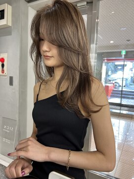 サイン 表参道(SIGN) レイヤーカットグレージュカラーデザインカラーシルキーベージュ