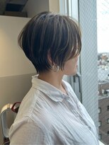 アルトル 池袋(altru) 大人かわいい白髪ぼかしショート耳かけ