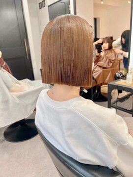 ネオリーブ クーロ(Neolive curro) 小顔タッセルボブ×美髪[ぱつっとボブ/縮毛矯正/丸型卵型]