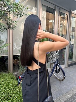 シアー 大阪梅田(SHEER.)の写真/縮毛矯正・髪質改善に特化したサロンだから、クセやダメージヘアのお悩みを解決に導きうる艶ストレートに♪