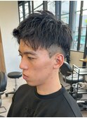 アップバングツーブロックバーバーフェードツイストメッシュ