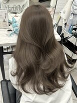 アマトウキョウスマートサロン(AMA TOKYO×Smart Salon)&nbsp;オリーブベージュ  アッシュベージュ  透明感カラー