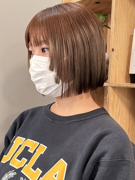 サンプラス(san+) ミニボブ顔周りカットステップカット切りっぱなしボブ/木梨健太