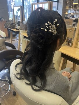 シーン(SeeN.) くるみちゃん風サイドハーフアップ