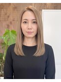 上品な大人の艶髪セミロングストレート髪質改善美髪艶カラー艶感